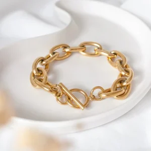 Oval Link T-Bar Chain Bracelet Gold